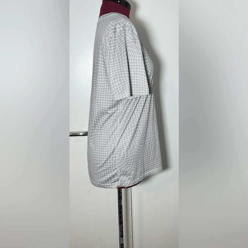 Nike White and Gray Grid T-Shirt
